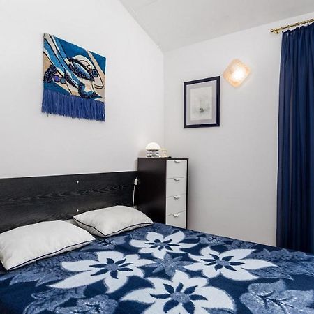 Rona Apartment Aurora 诺瓦利娅 外观 照片